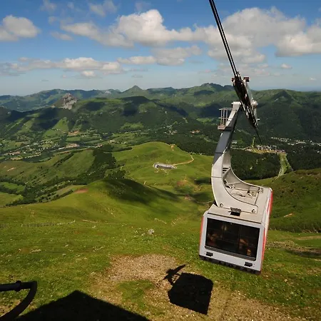 Le Rocher Du Cerf 2*