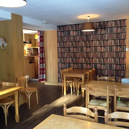 Le Rocher Du Cerf 2*