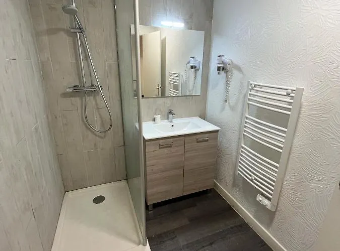 Le Rocher Du Cerf Hotel 2*